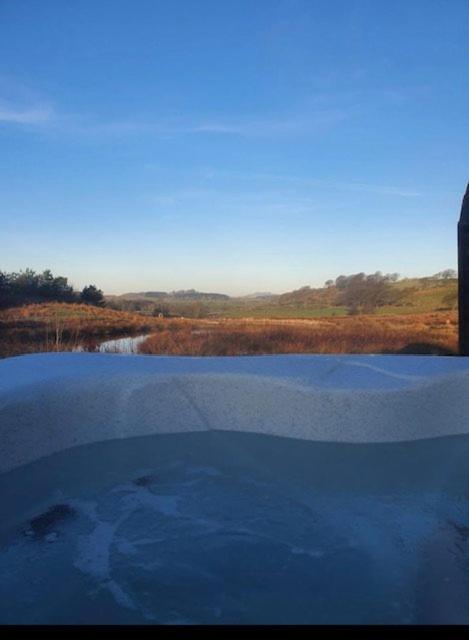 Pond View Pod 1 With Outdoor Hot Tub - Fife - Loch Leven - Lomond Hills Villa Kelty Ngoại thất bức ảnh