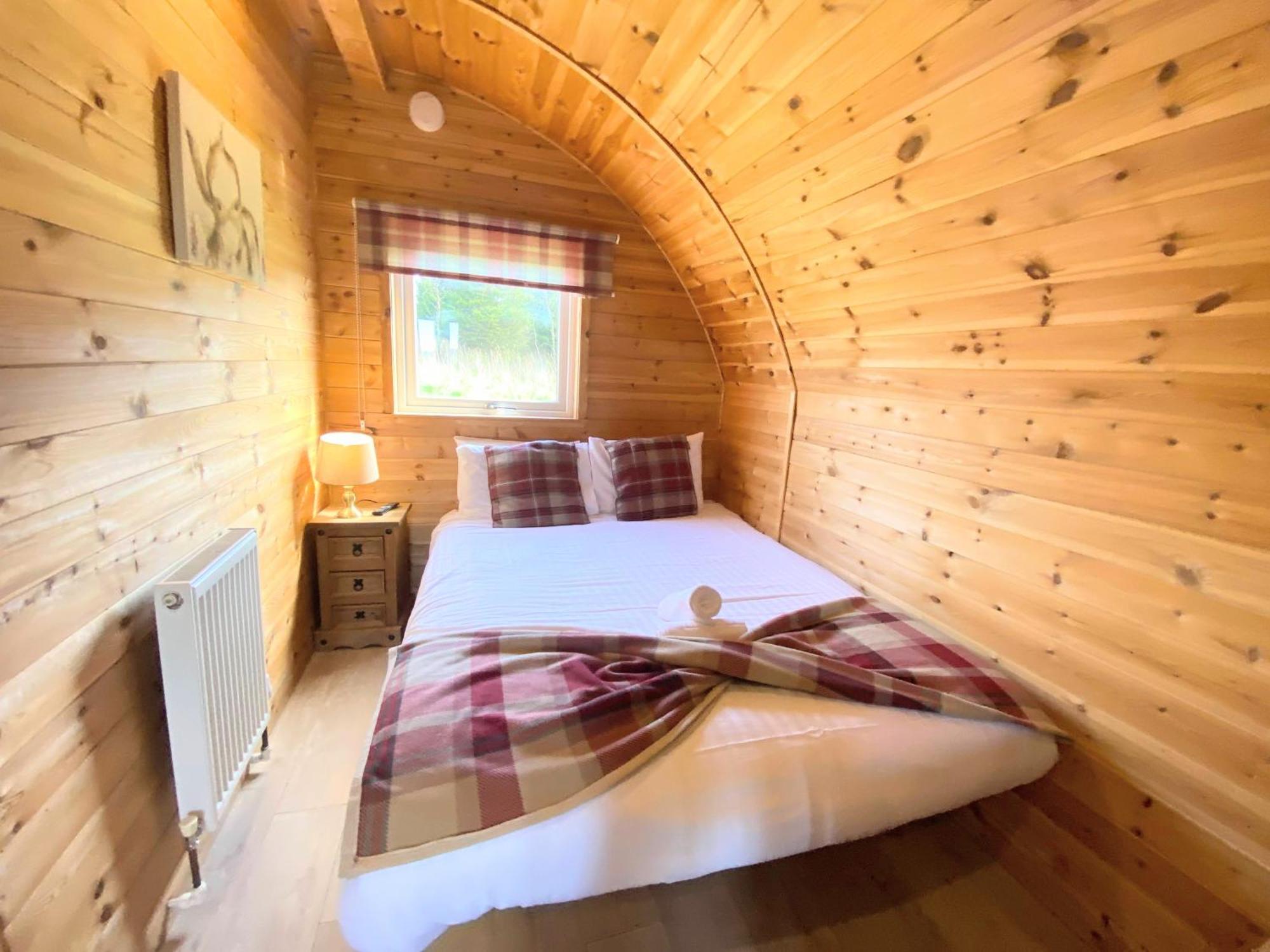 Pond View Pod 1 With Outdoor Hot Tub - Fife - Loch Leven - Lomond Hills Villa Kelty Ngoại thất bức ảnh